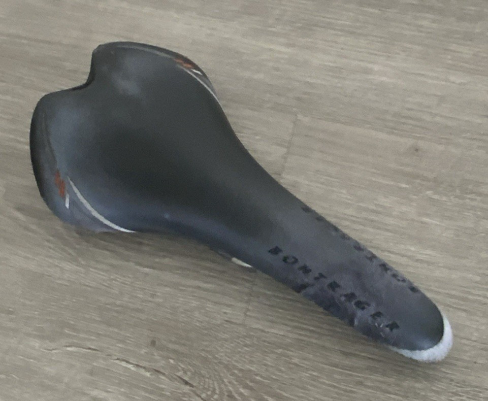 BONTRAGER RACE X LITE PRO SADDLE 152 GRAMS 138 MM x 285 MM TITANIUM RAILS