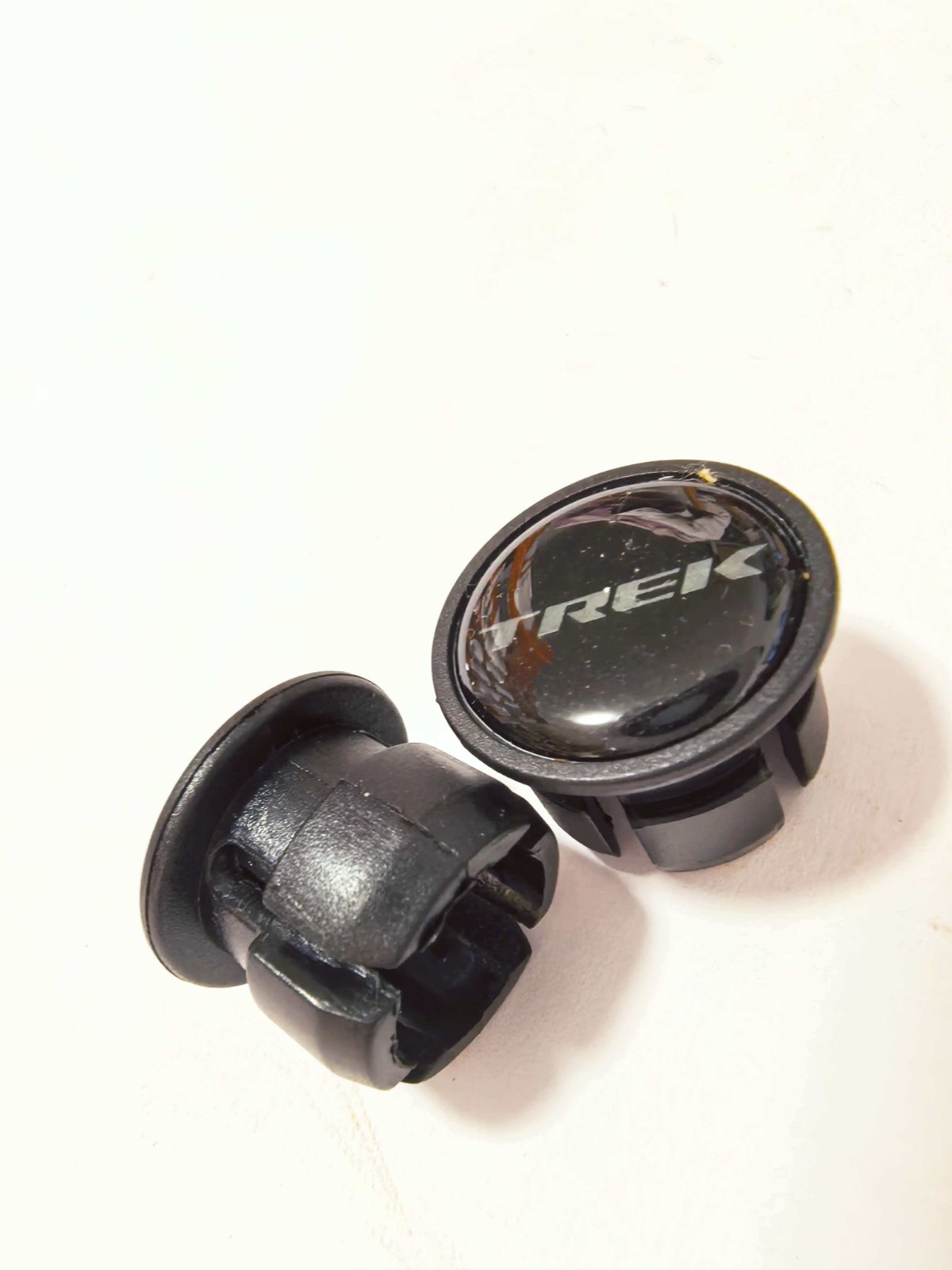 Trek Road bike Handlebar Grip Bar Ends Plugs Cap 1 pair