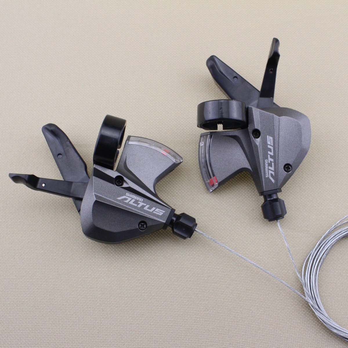 NEW Shimano Altus SL-M370 3×9-Speed Left and Right Trigger Shifter Set