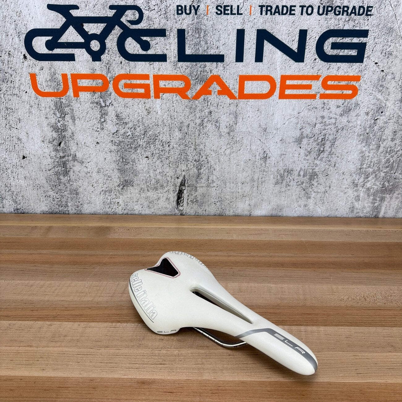 Selle Italia SLR 135mm 7x7mm Titanium 316 Rails White Bike Saddle 234g