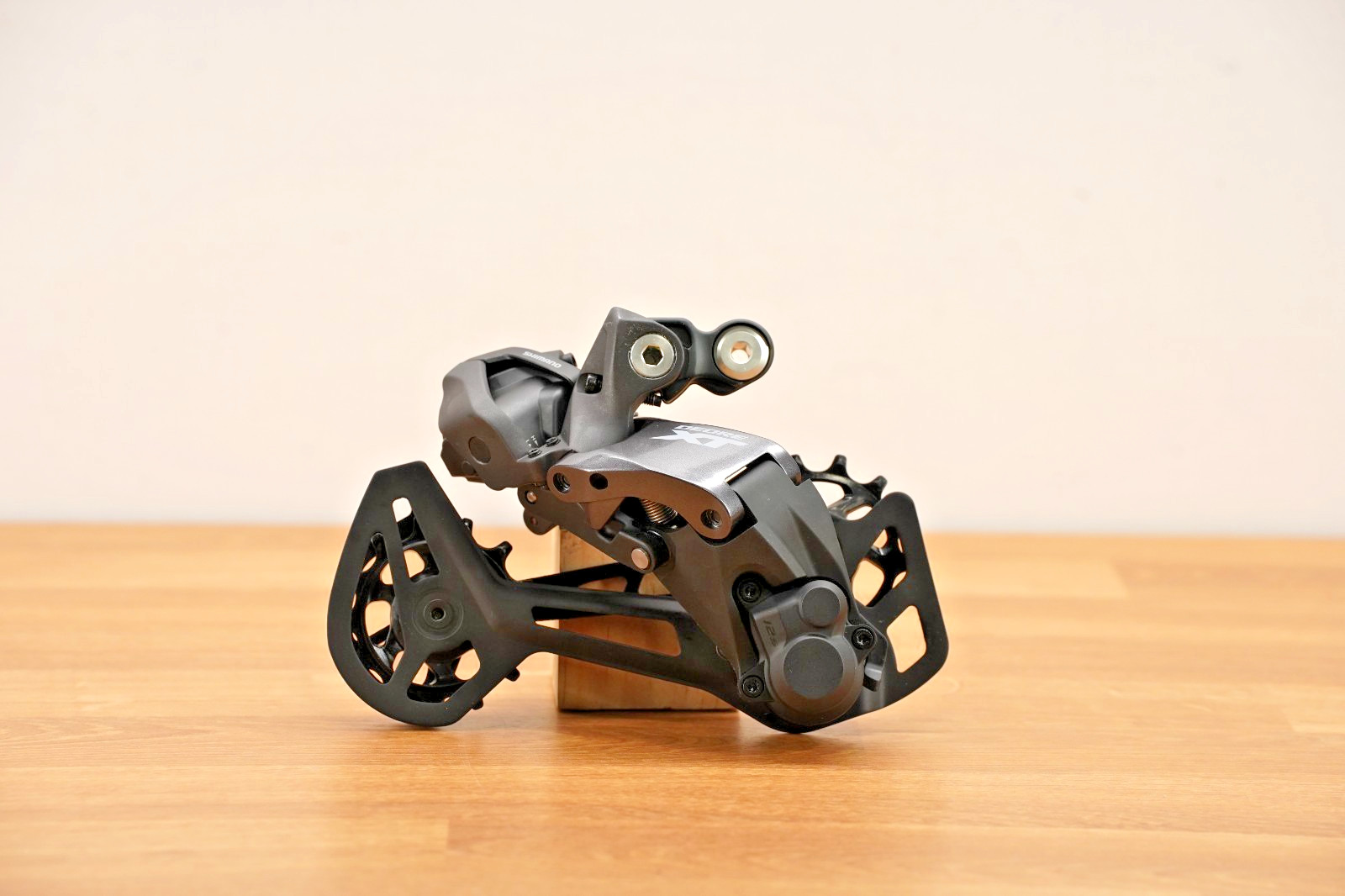 Shimano XT RD-M8150 Di2 12s Long Cage Rear Derailleur – NEW OEM