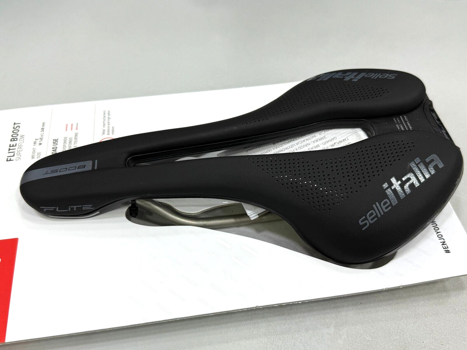 Selle Italia Flite Boost Superflow L3(145x248mm) Ti316 Rail Saddle (Black)