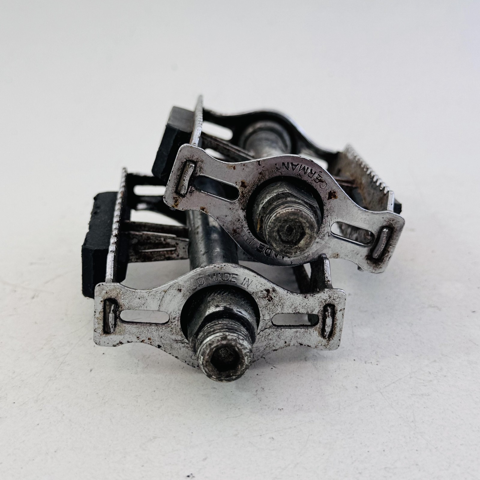 Vintage Union U40 Platform Pedals Pair 9/16 In Silver Reflectors Germany A36