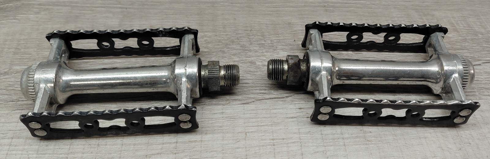 Vintage MKS Sylvan Sealed Bearing Bike Pedals 9/16″ Road Touring City Alloy