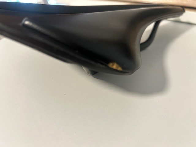FIZIK ANTARES VERSUS EVO 00 – Regular / 139mm / MOBIUS – worn but still lovable