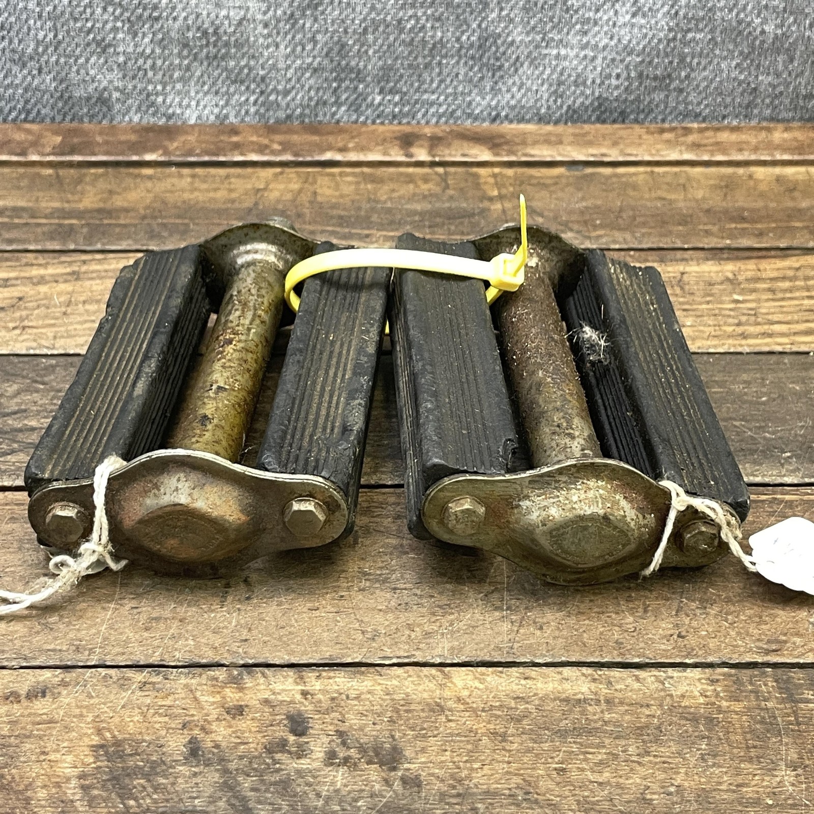 Vintage Wald Block Bike Pedals 1/2 In USA PARTS Bent Shaft Balloon Tire