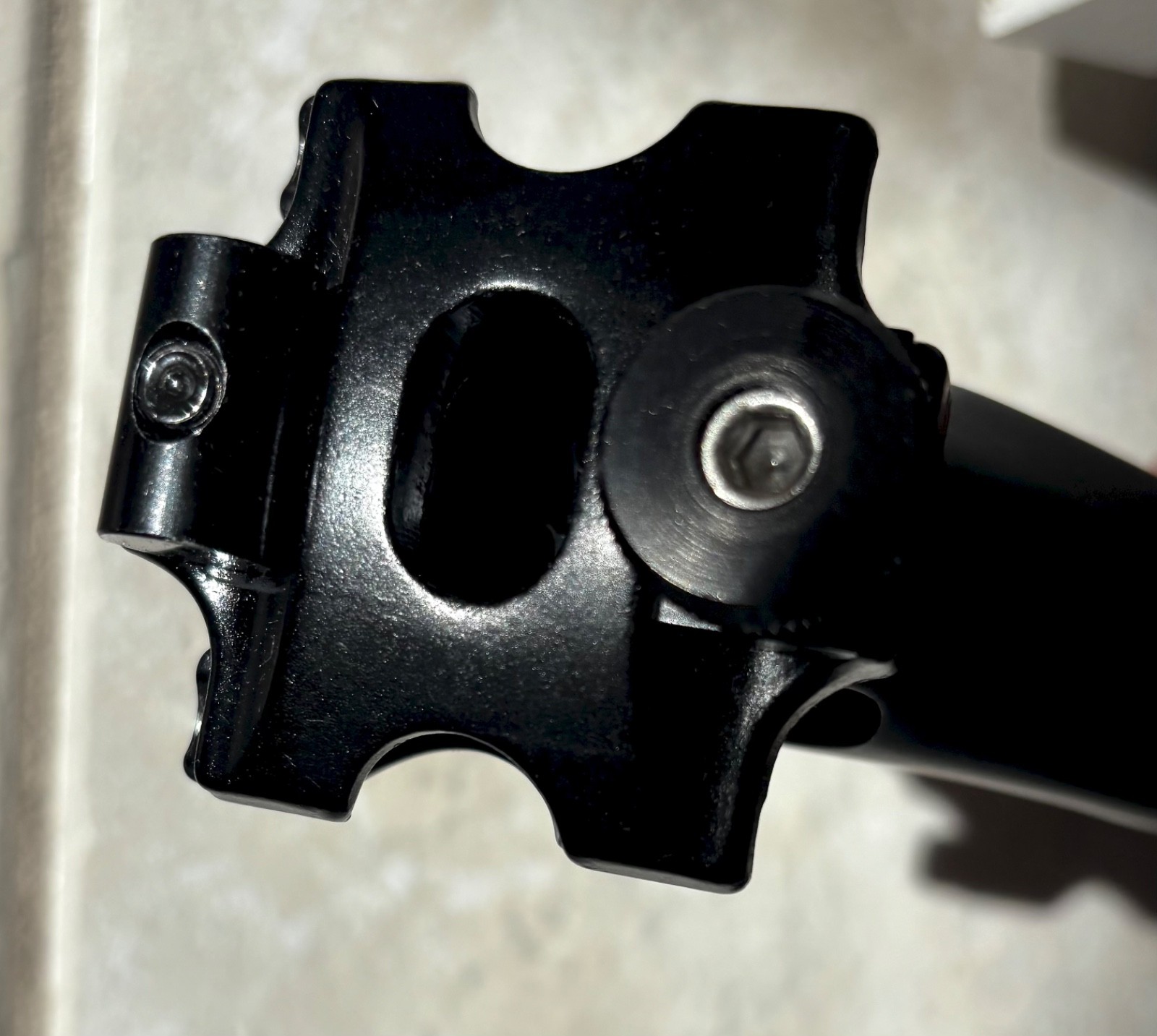 Chapter 2 – Carbon Seatpost – 31.6 – 15 Offset – 330mm