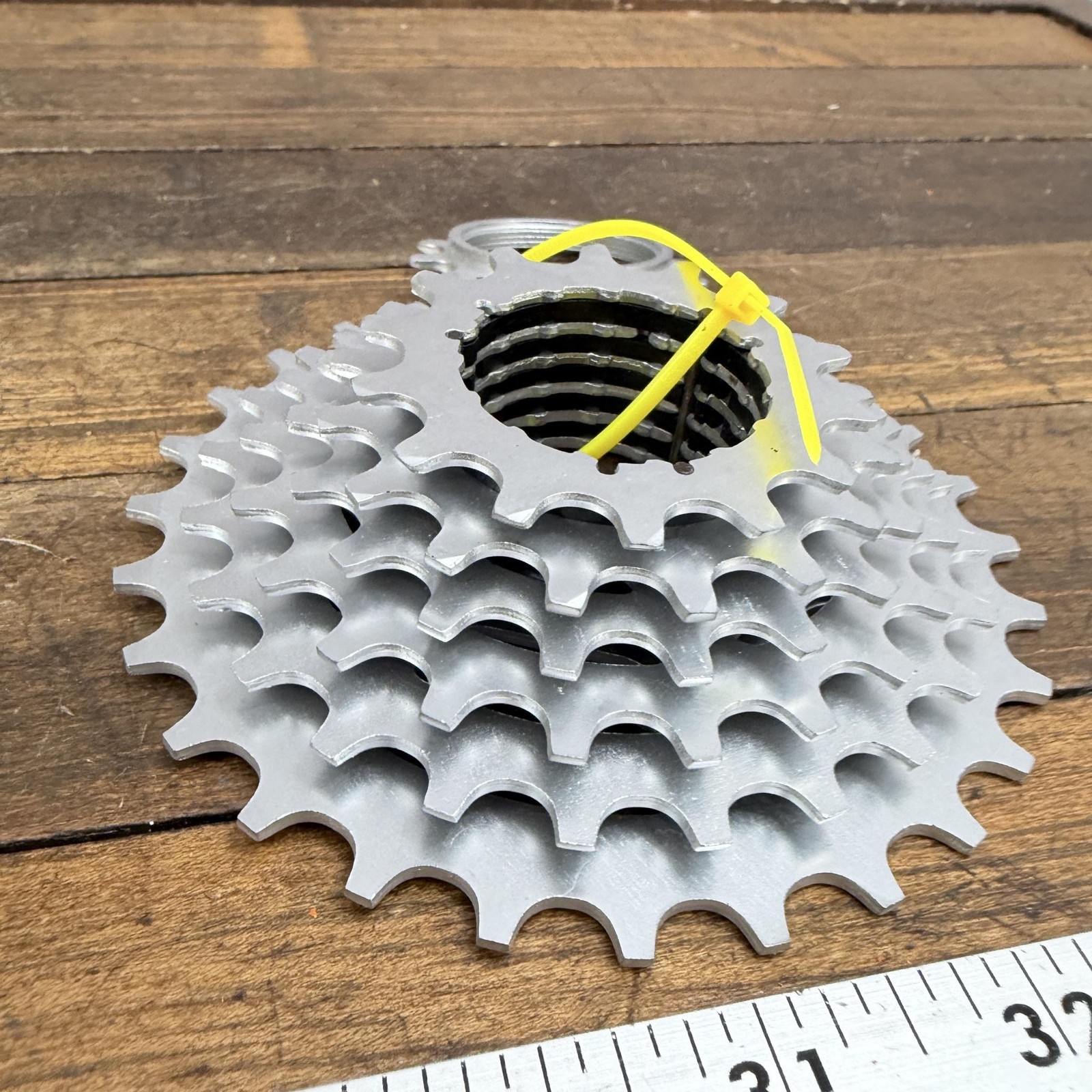 Vintage Suntour AccuShift Cassette 7 Speed 12-28T NOS New INdex Japan Bike 7s