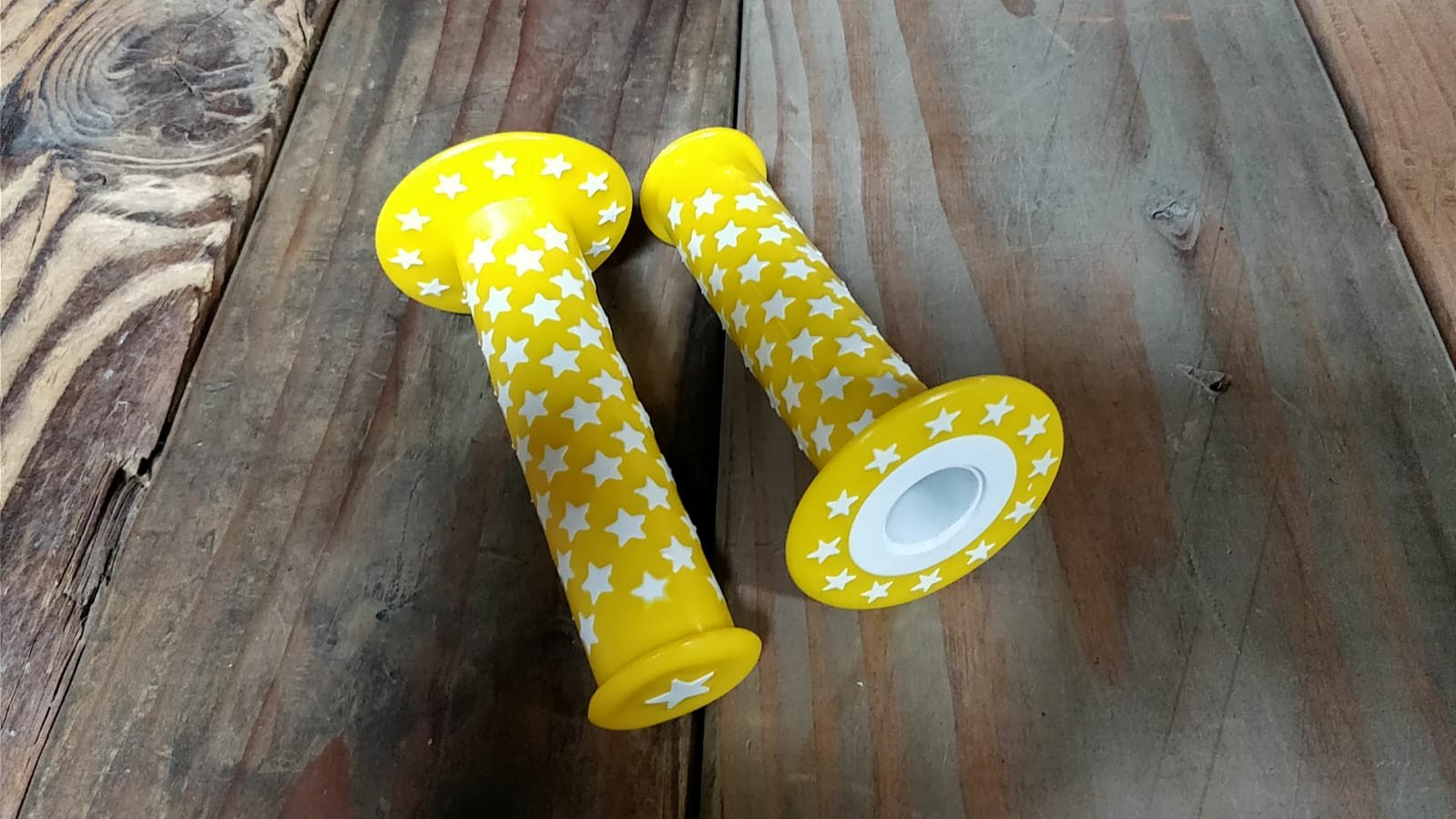 Yellow & White Star Rubber Handlebar Grips Mountain Fixi Track BMX Bike Bicycle