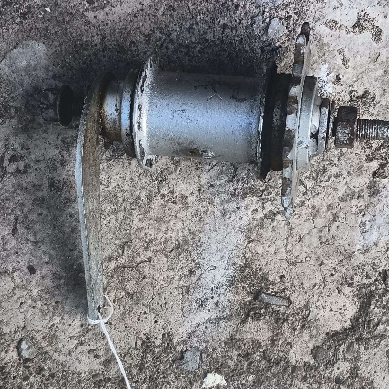 Bendix 76 Rear Coaster Brake Hub 1-Speed Silver w/ Sprocket Schwinn