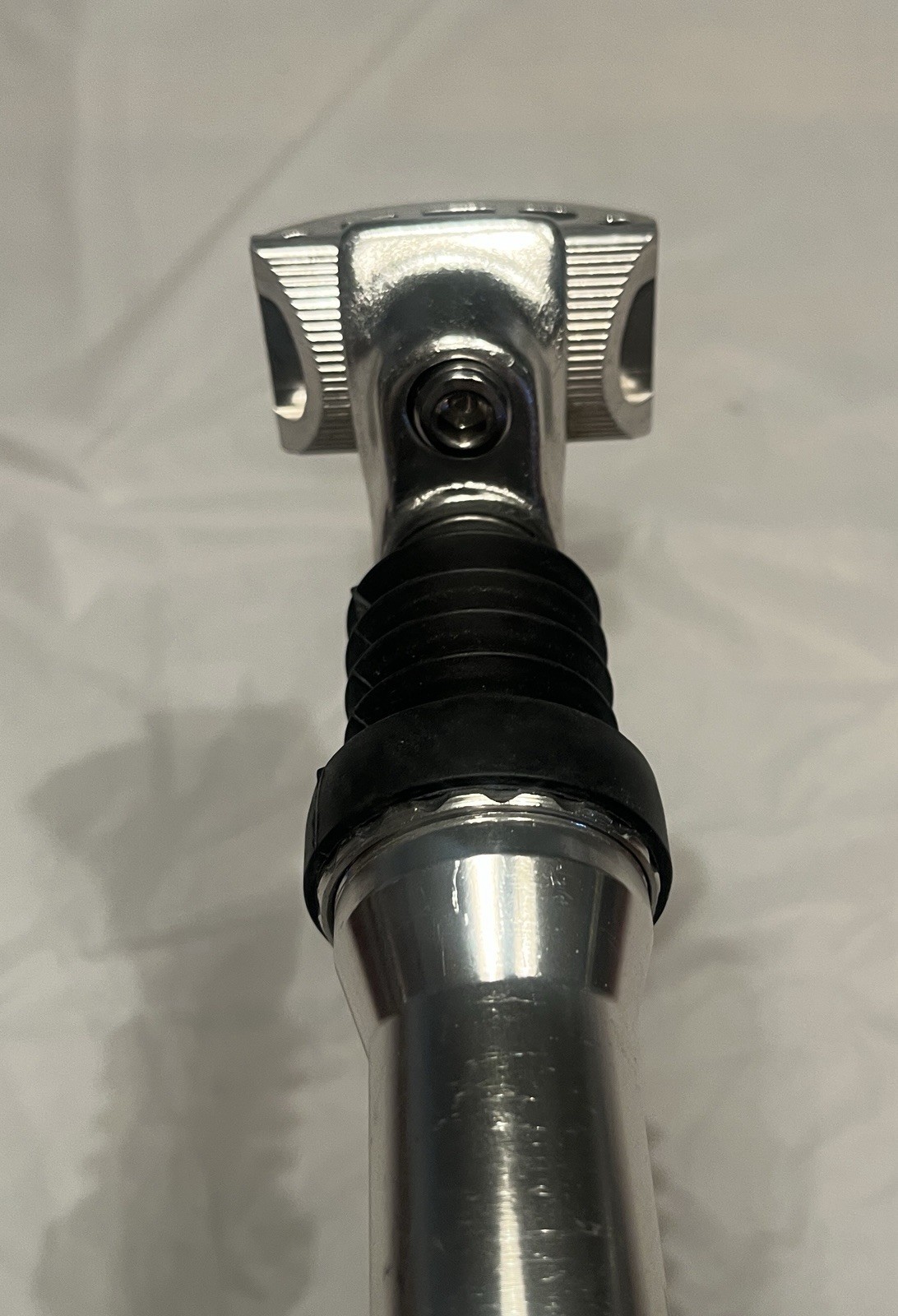 Ascent Rebound Suspension Seat Post 27.2mm Diameter