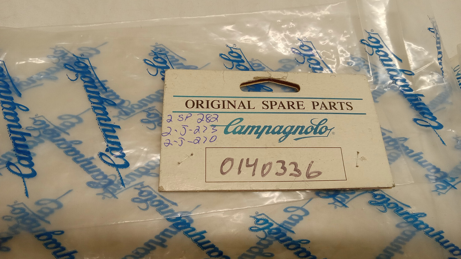 Campagnolo Spoke Kit 6 spokes J bend / straight pull black 282mm/275mm/270mm