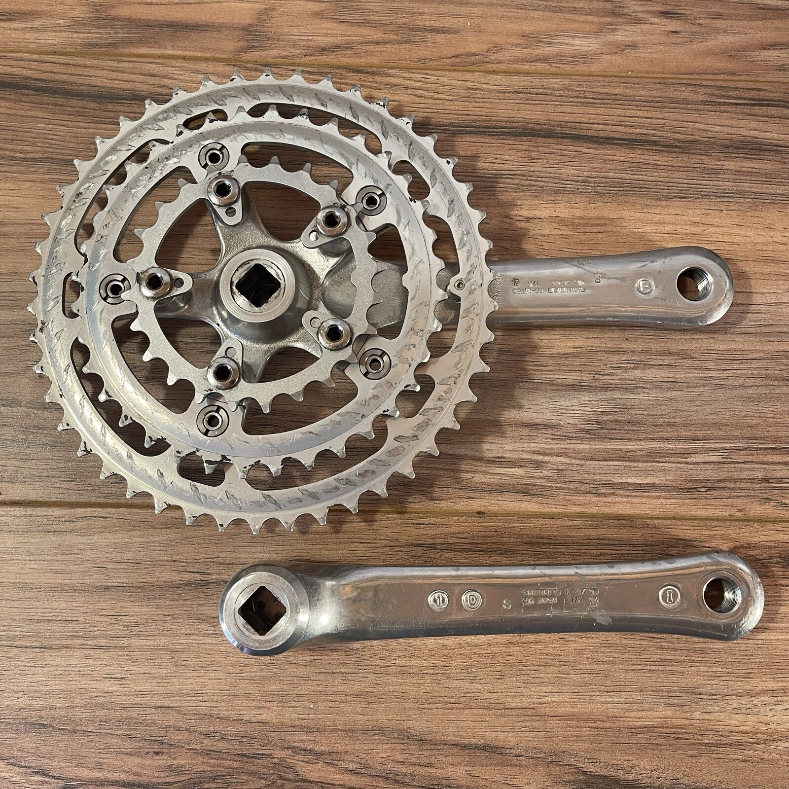 Vintage LOW MILEAGE Shimano Deore FC-MT60 Crankset 175 46 / 36 / 24 Triple