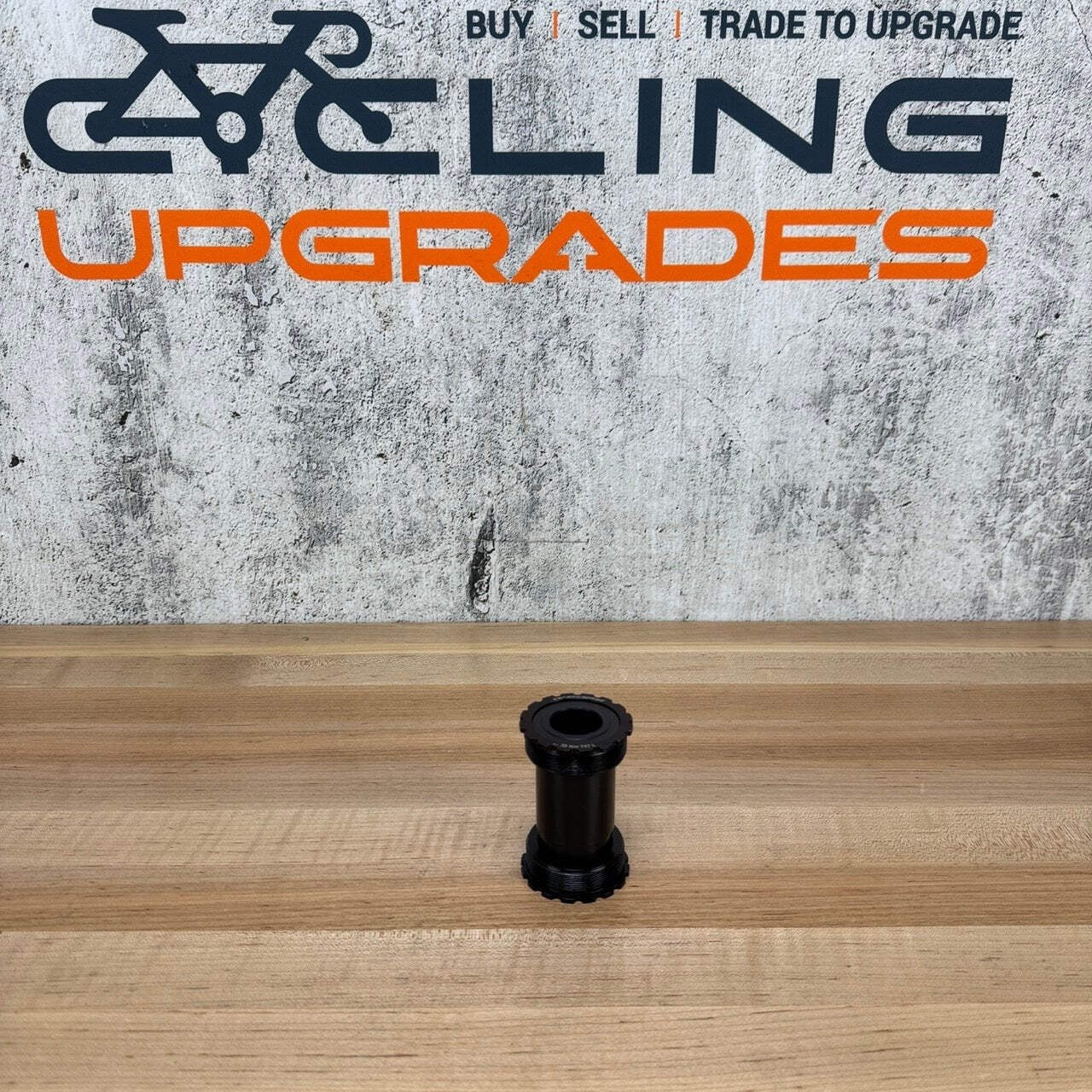 Low Mile! Ceramicspeed Coated Threadfit T47/86 Bottom Bracket for 24mm Spindles