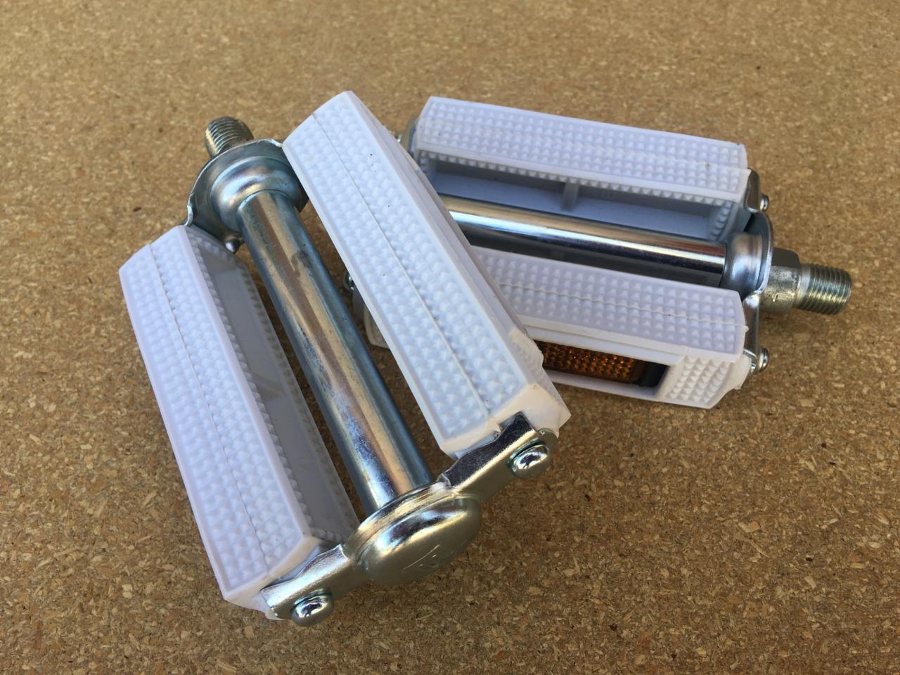 NEW 1/2″ Classic WHITE UNION BLOCK Pedals for 1-piece Cranks Schwinn Old School