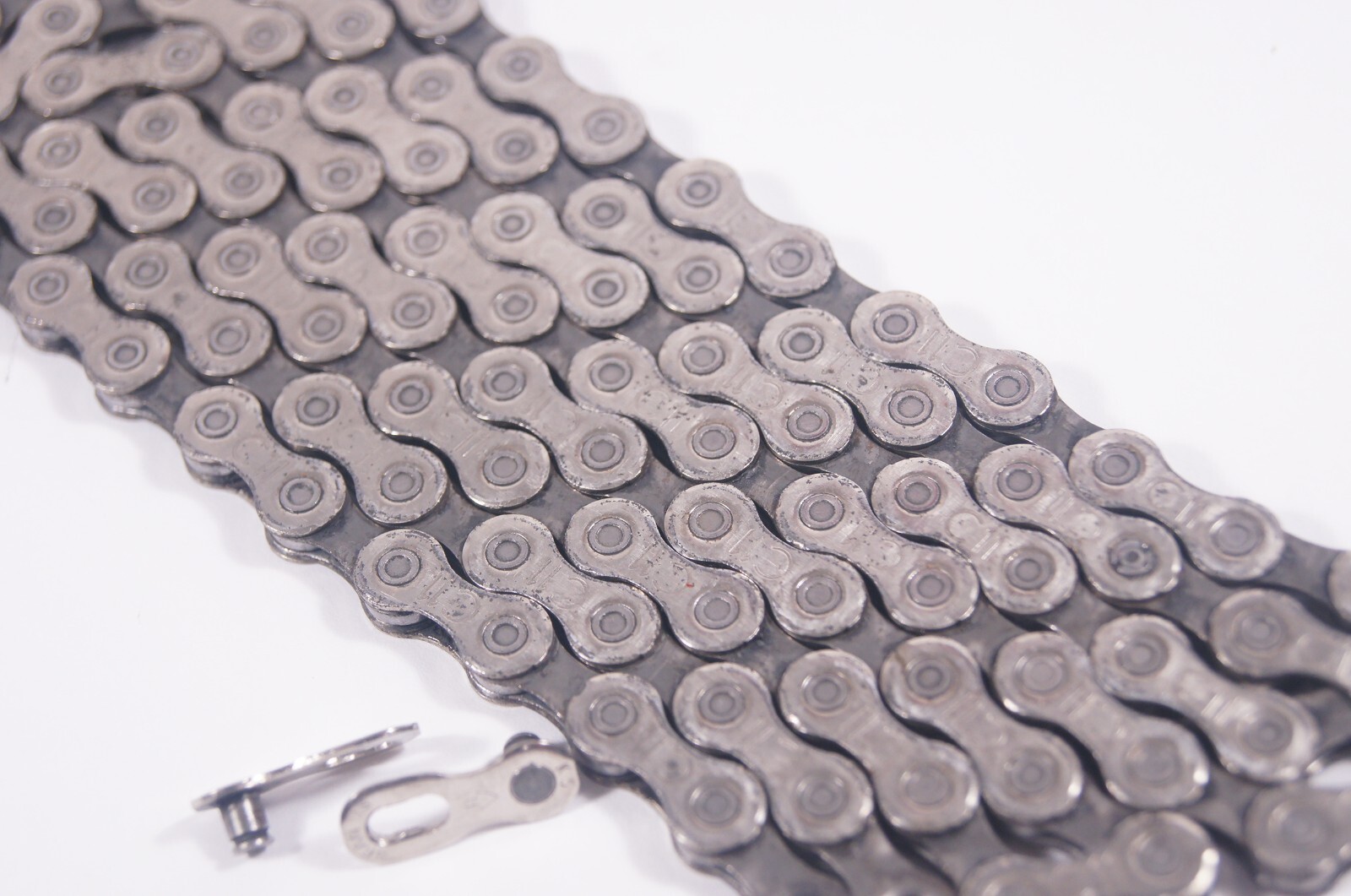 Campagnolo 11 Speed Chain 106 Links w/ Missing Link