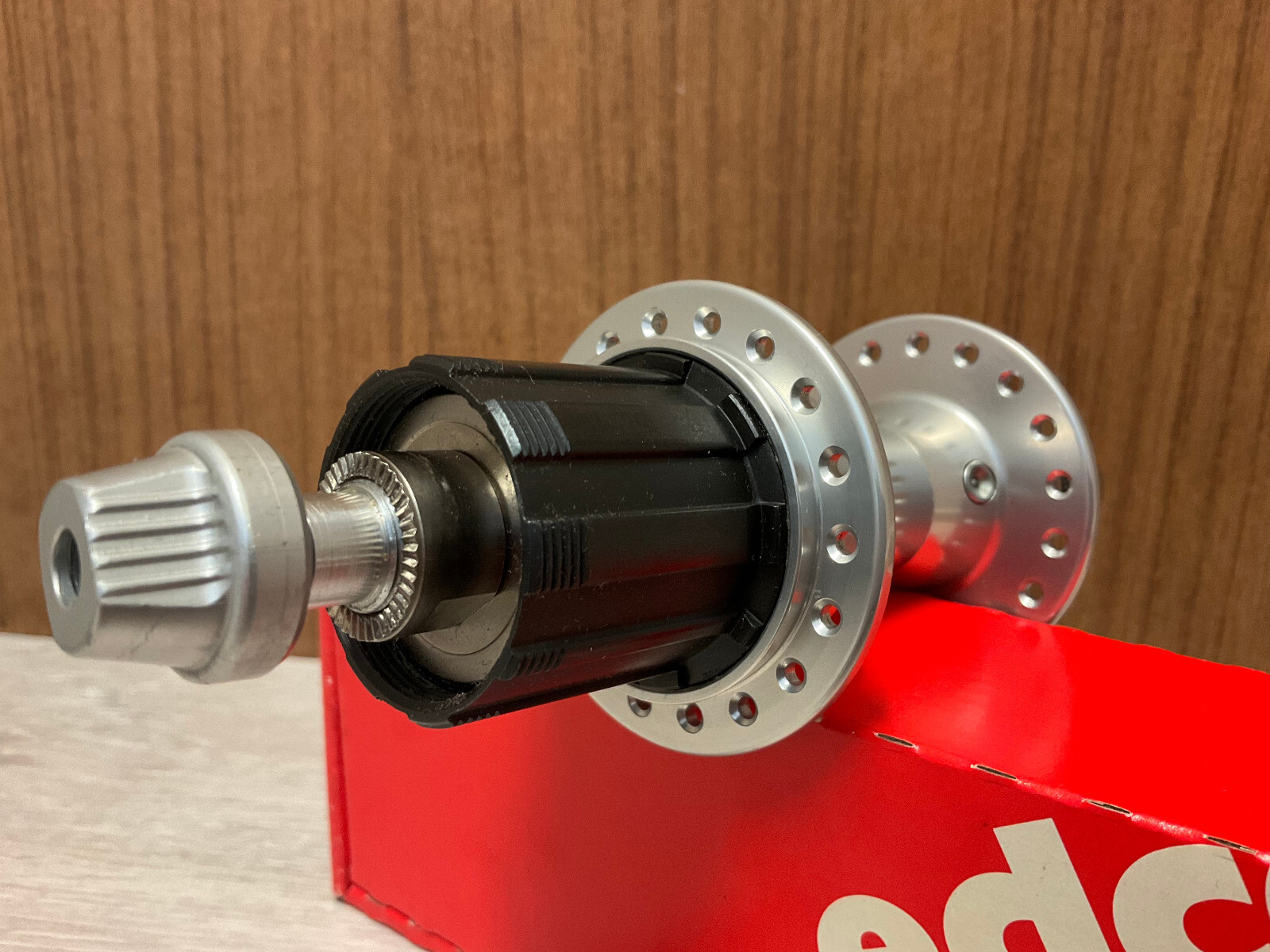 NOS edco Competition rear hub 32H 7-speed grease gurad 130mm new old stock +HGa