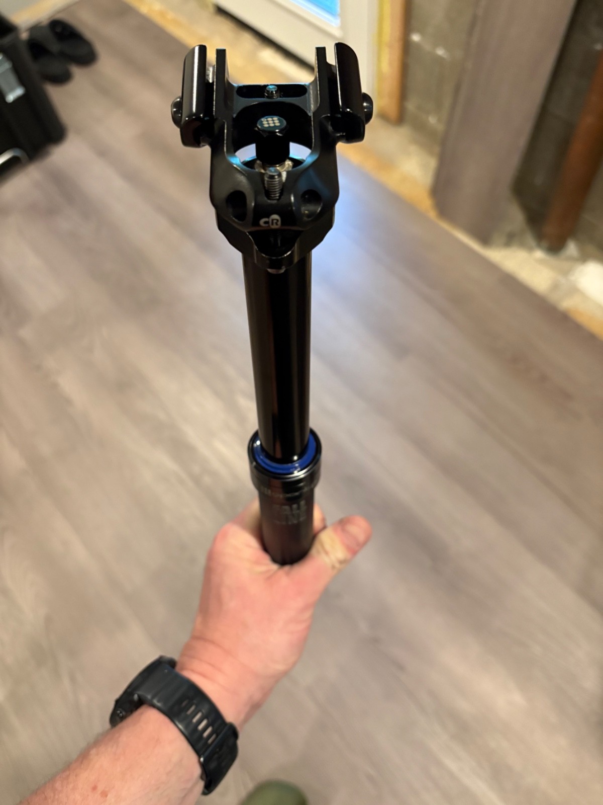 9point8 Fall Line Dropper 31.6mm – 375mmx125mm