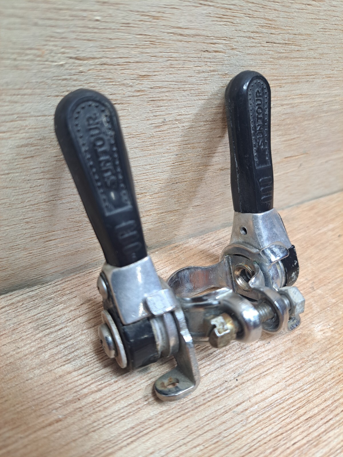 Suntour Mighty Ratchet Road Bike Down tube Shifters 28.6 mm Clamp
