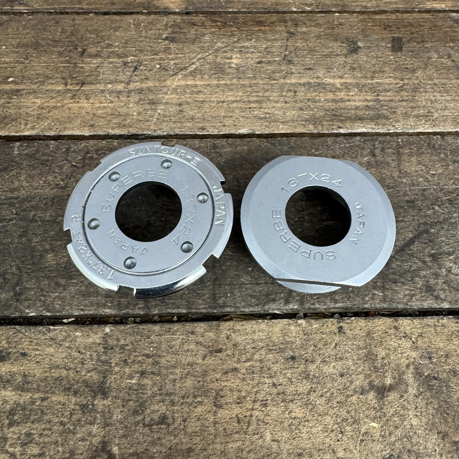 Vintage Suntour Superbe Bottom Bracket Cups NOS 1.37×24 BSA English Square Taper