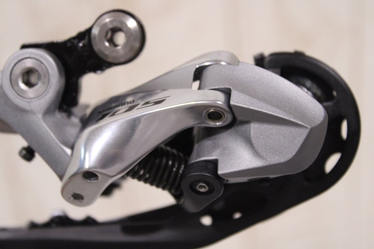 Shimano 105 RD-R7000 GS Rear Derailleur 11 Speed Silver Road Bike NOS Unused New
