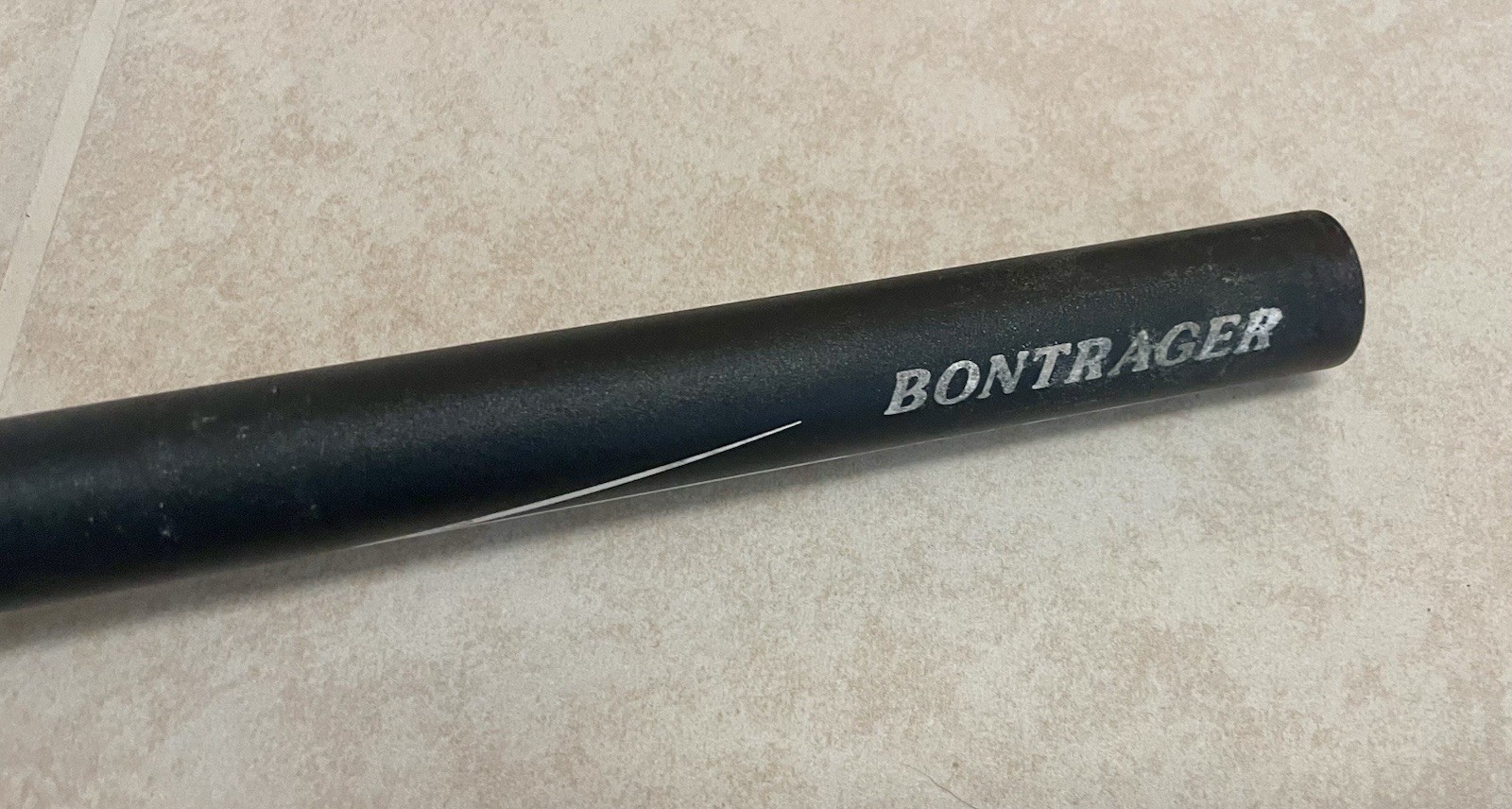 Bontrager Race Lite Handlebar. 31.8 Stem. 640mm Wide. Weight 160G.
