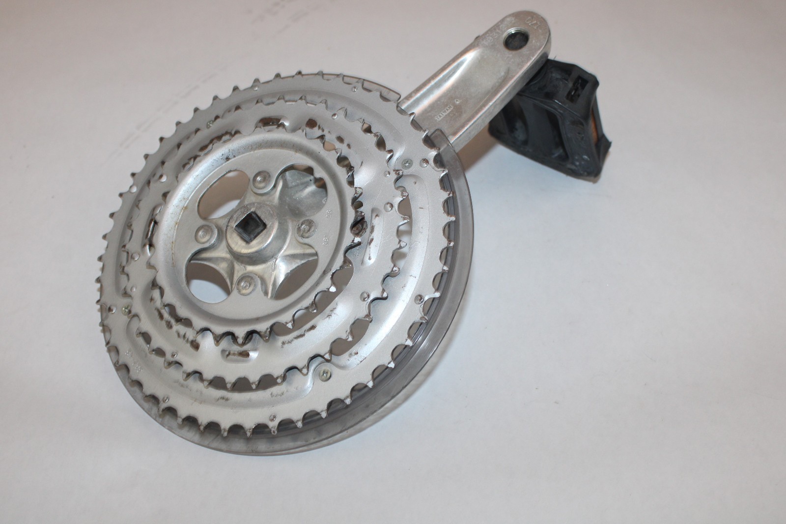 Giant Cypress LX Hybrid Bike : SR Suntour Triple Crankset Assembly {B1005}