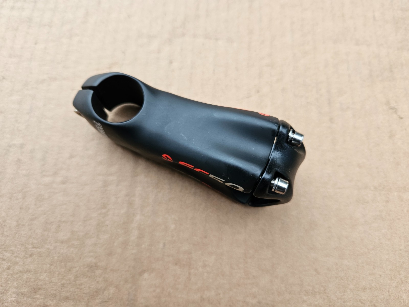 ToSeek SC50 Aluminum 1-1/8″ Threadless Stem 90mm x 31.8mm Clamp Black