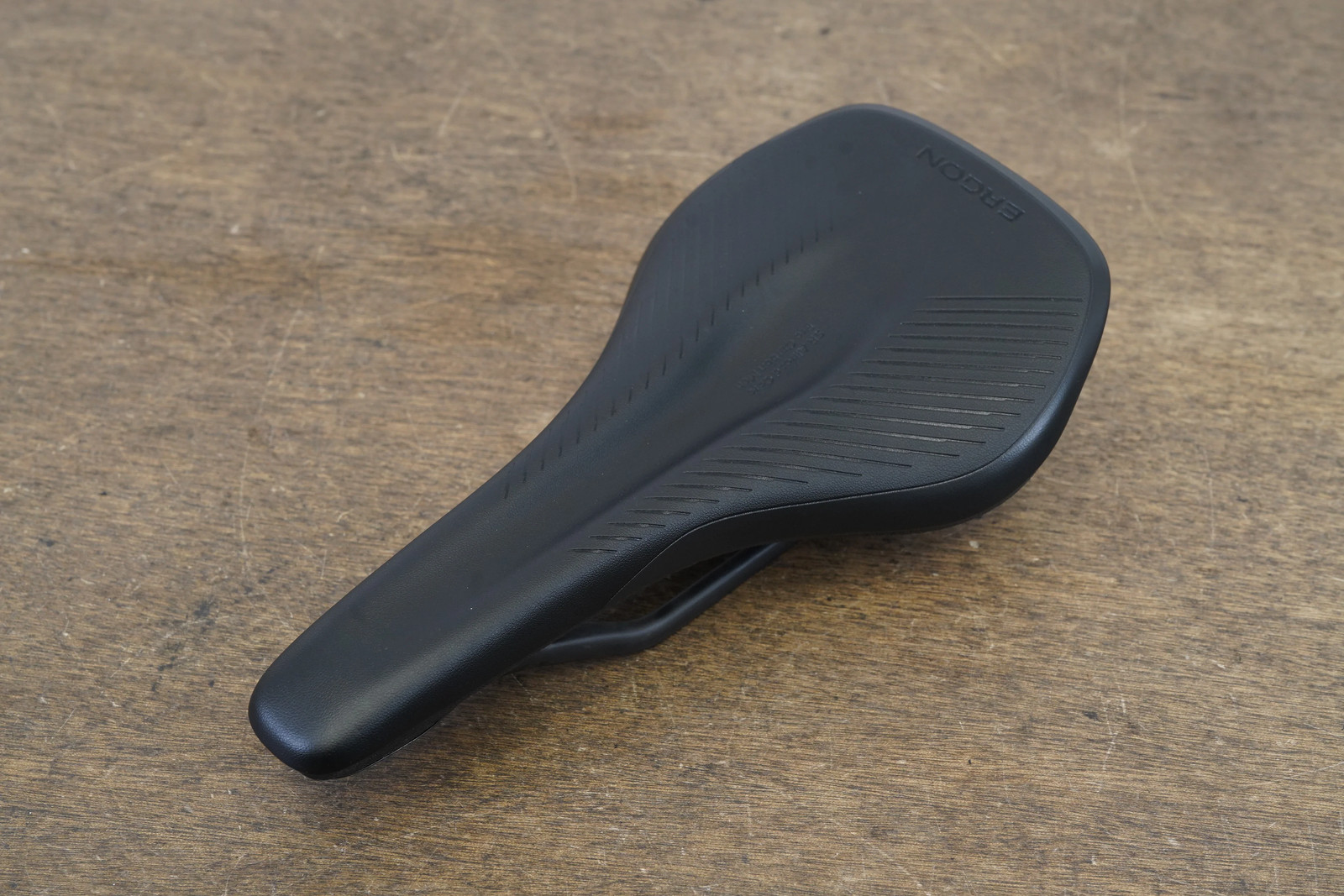 NEW TAKE-OFF 140mm Ergon SR Allroad Core Pro Carbon Rail Road Saddle 203g