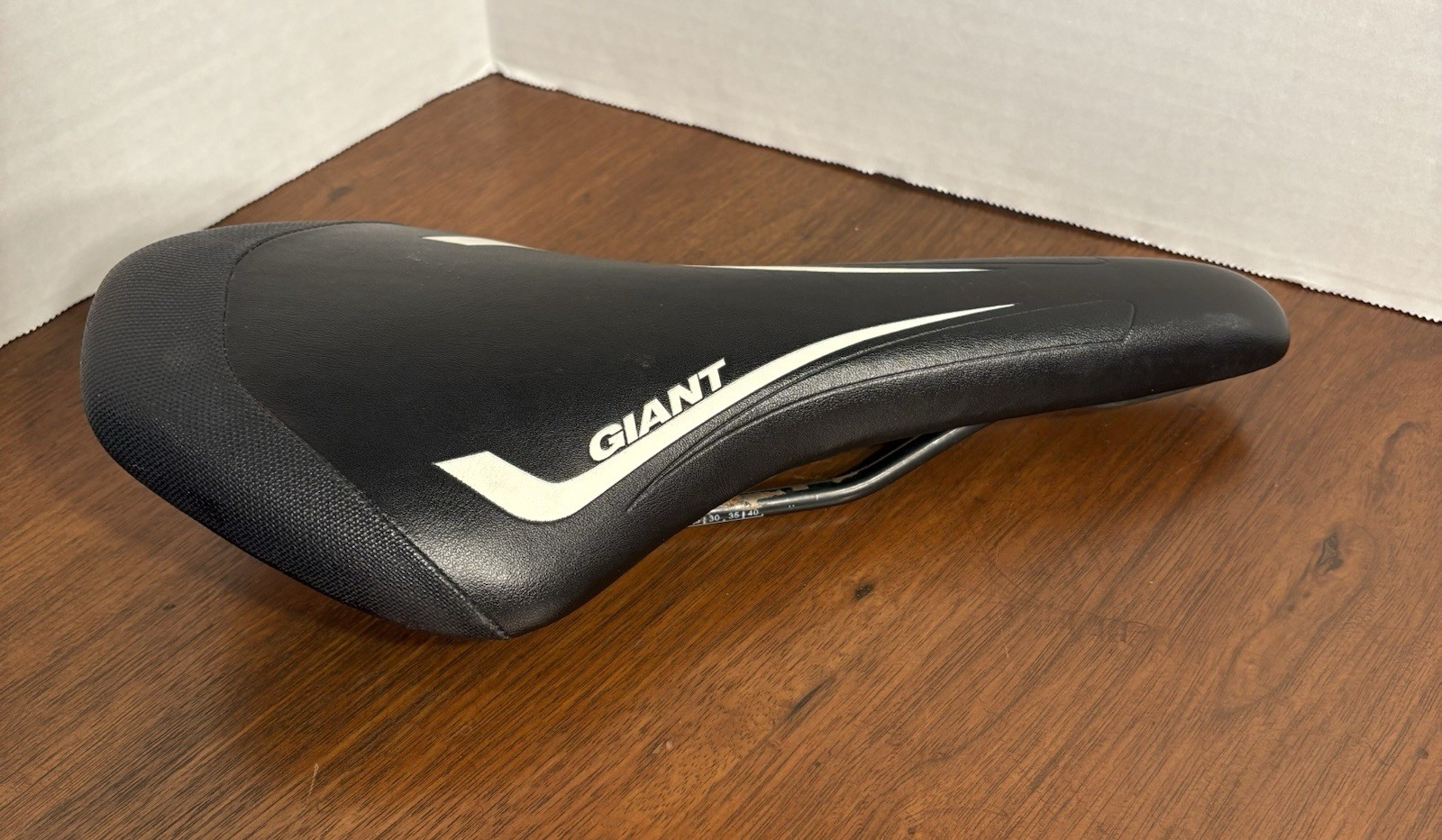 Giant Road Hybrid Bike Bicycle Seat Saddle