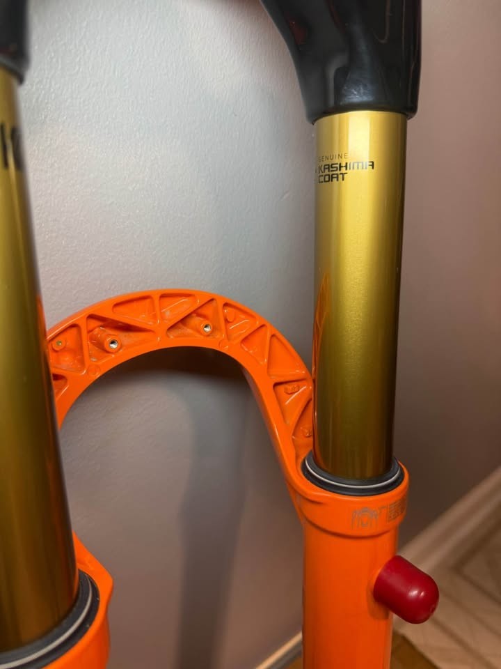 Fox Factory 36 140mm GripX2