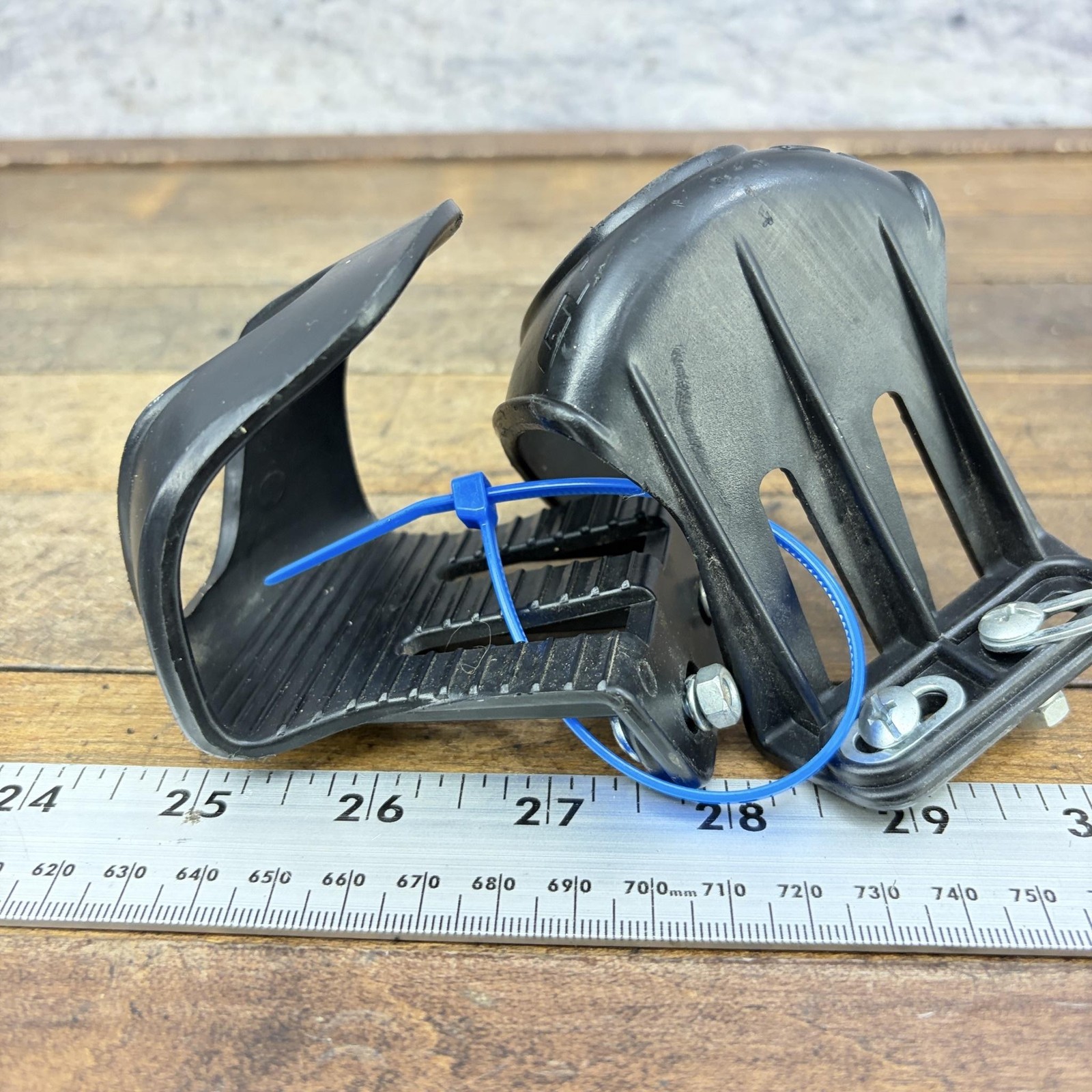 Vintage GT Toe Clips Black 90s MTB Plastic Pair Bike Pedal 85g Cycling