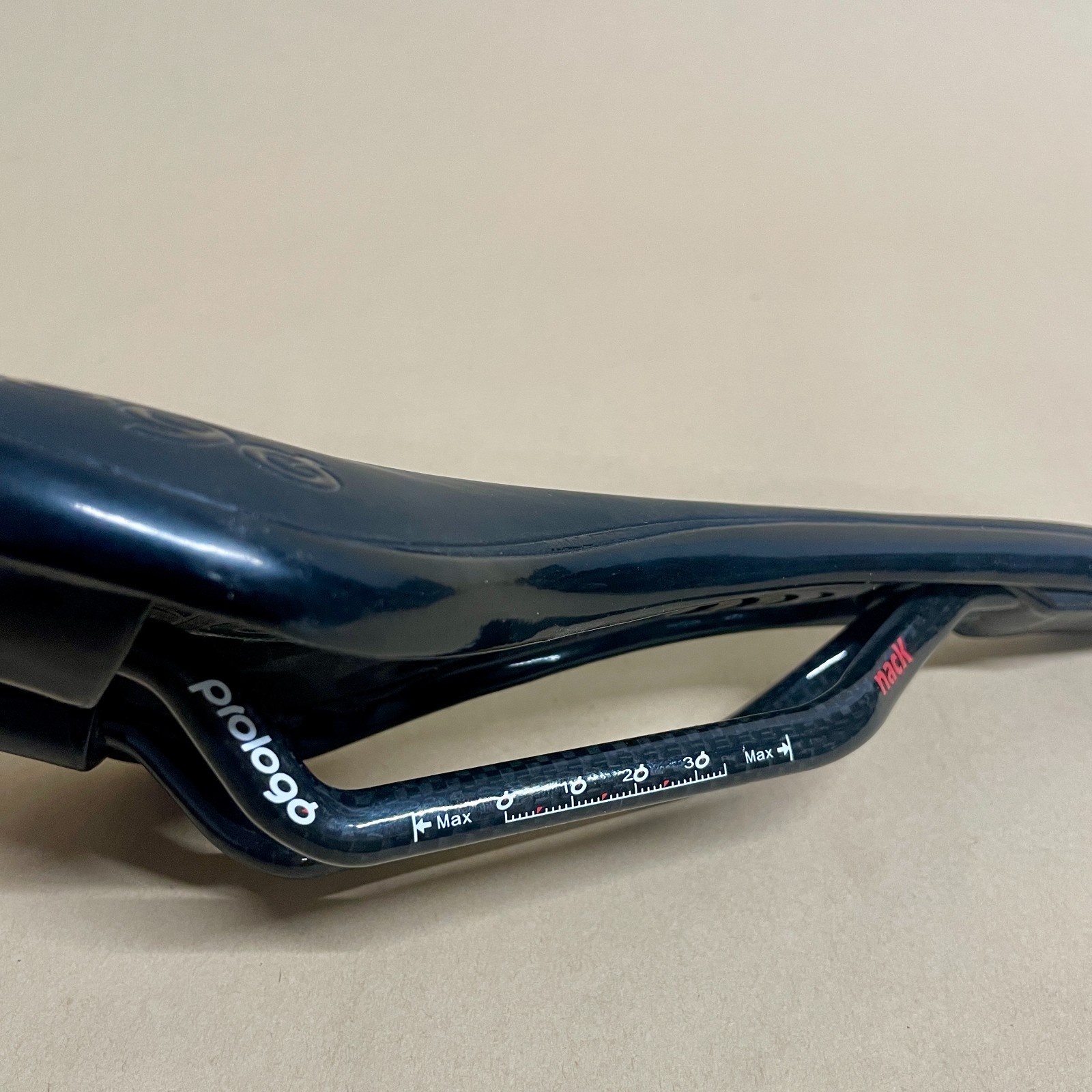 Prologo Nago Evo Road Bicycle Saddle Nack Carbon Rails Active Density 134mm Wide