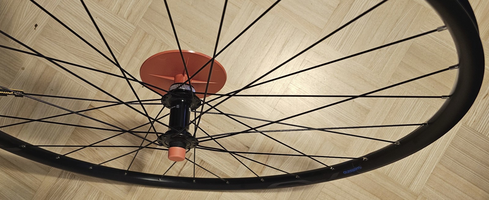 * Shimano WH-RS370-TL Wheelset – 28″ | Centerlock – 12x100mm | 12x142mm HG-EV