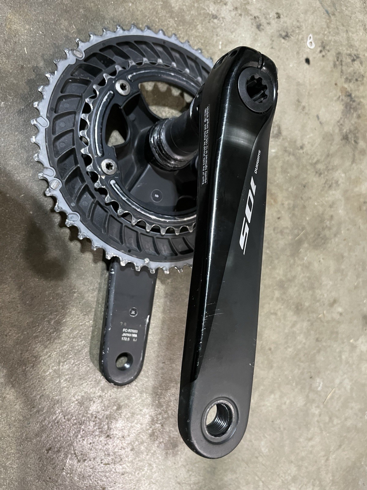 Shimano 105 R7000 172.5 50/34 Crankset With Bottom Bracket