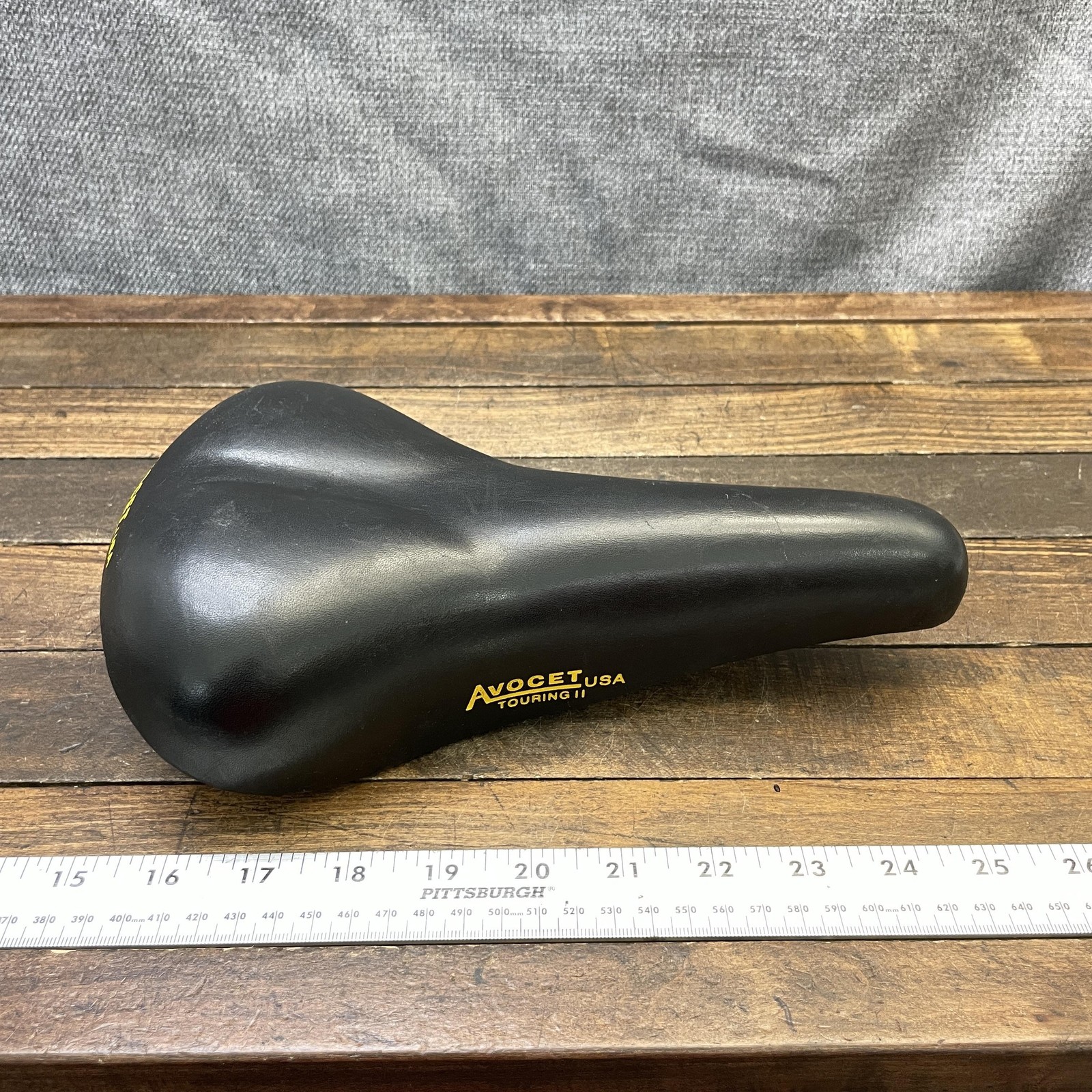 Vintage Avocet Touring II Seat Saddle Black USA Road Touring Bike Comfort 589g