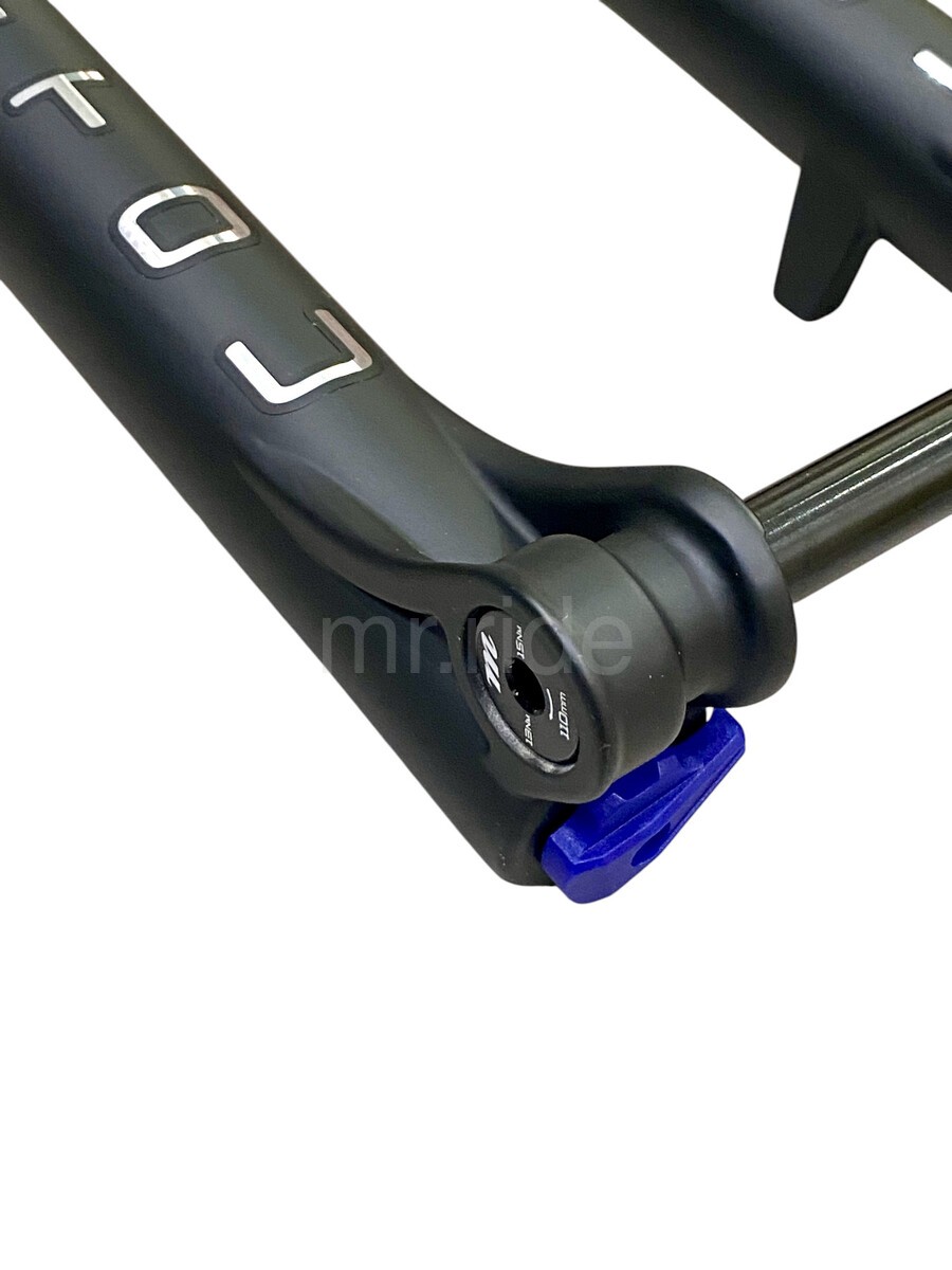 Manitou Markhor 27.5″ Suspension Fork, 15x110mm, 100mm Travel, Tapered