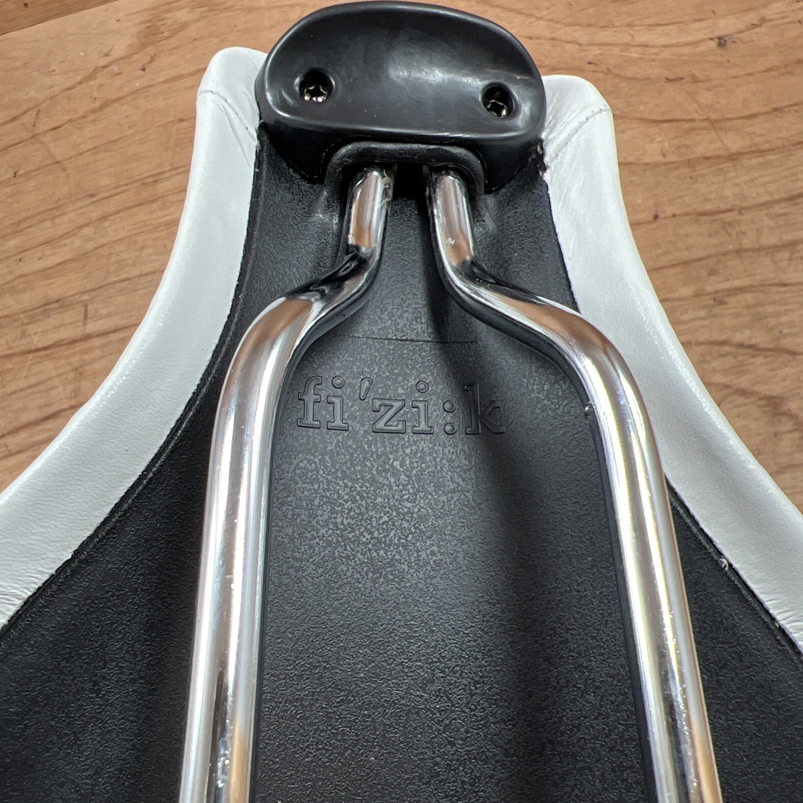 Fizik Tritone 6.5 Saddle Bicycle Seat triathalon stub nose short seat
