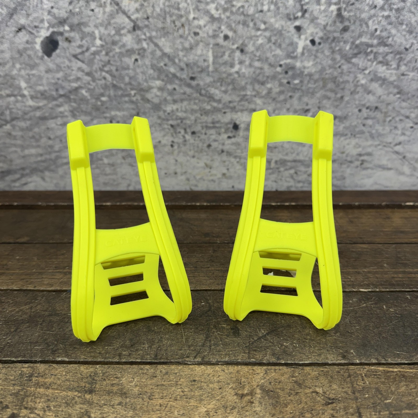 Vintage CatEye TC-200 Toe Clips Neon Yellow NOS Plastic 90s MTB Road Japan