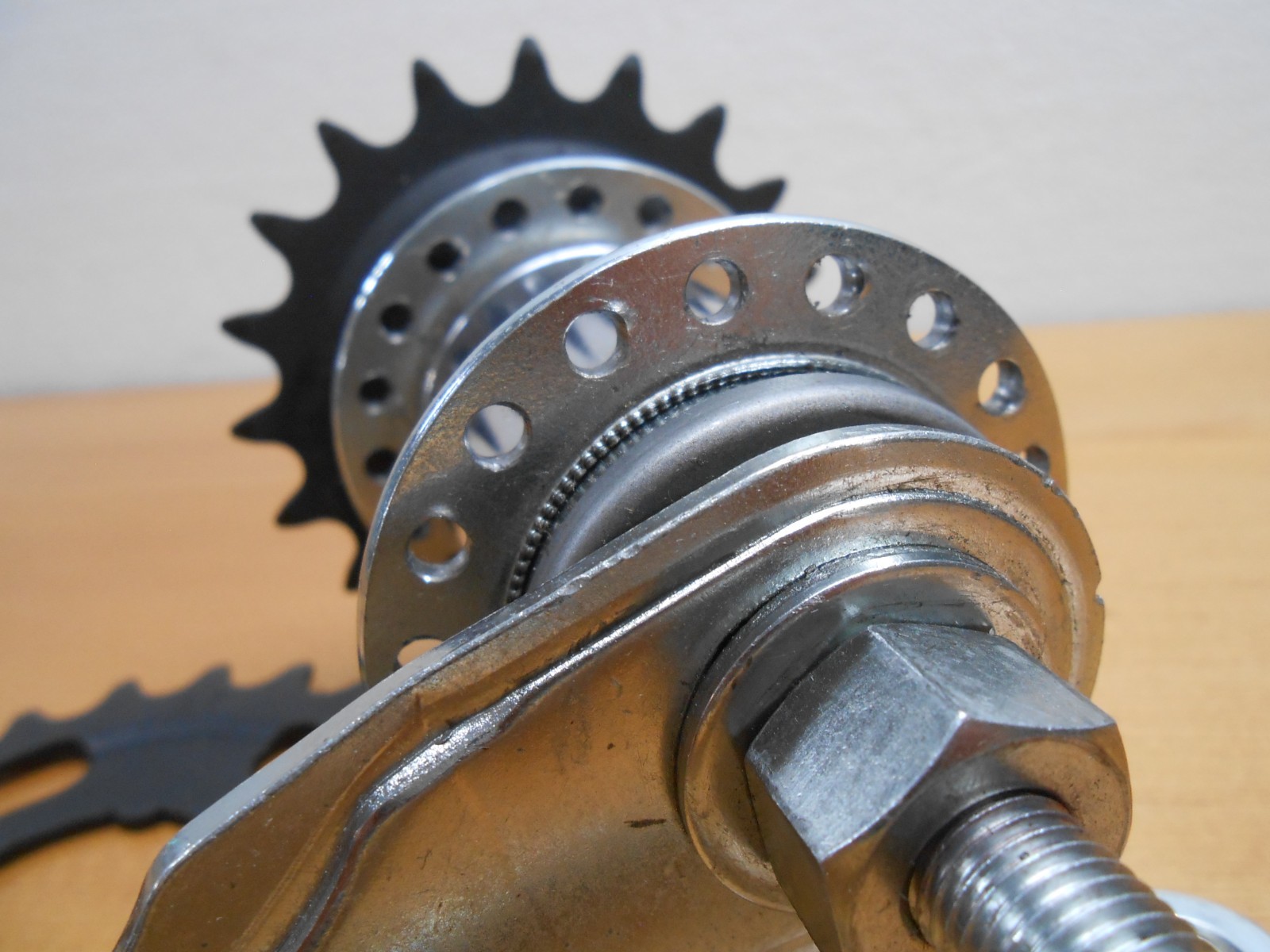 Shimano CB-E110 Coaster Brake Hub Chrome 110mm OLD 165mm Axle 10G Worksman