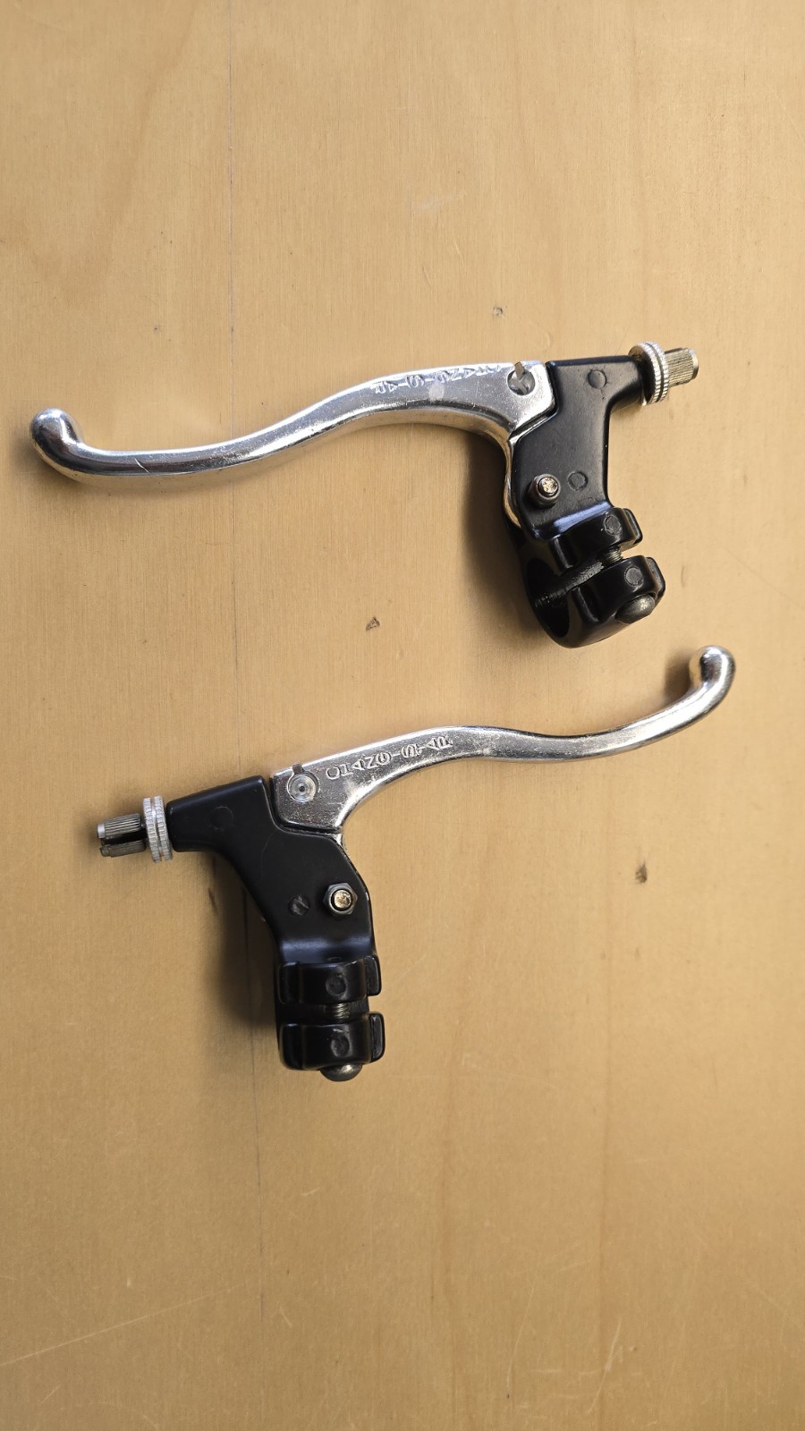 Vintage 1987 Chang Star Brake Levers Pair 22.2mm 4-Finger Black MTB,BMX,Cafe