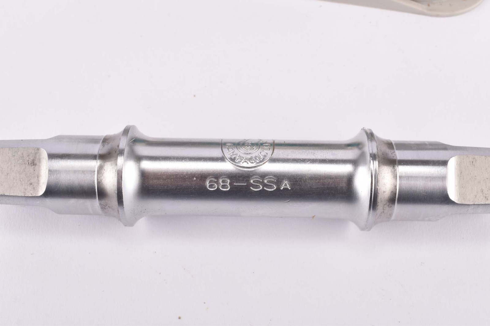 NOS/NIB Campagnolo Chorus #C0H0 Bottom Bracket in 111 mm, with english thread