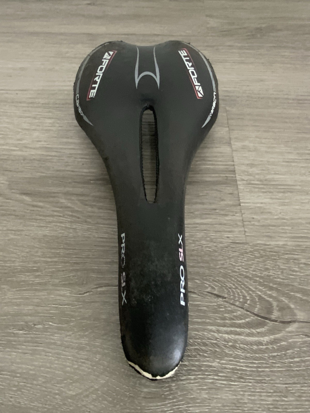 FORTE PRO SLX ROAD BIKE SADDLE TITANIUM STAYS 206 GRAMS 128 MM X 272 MM