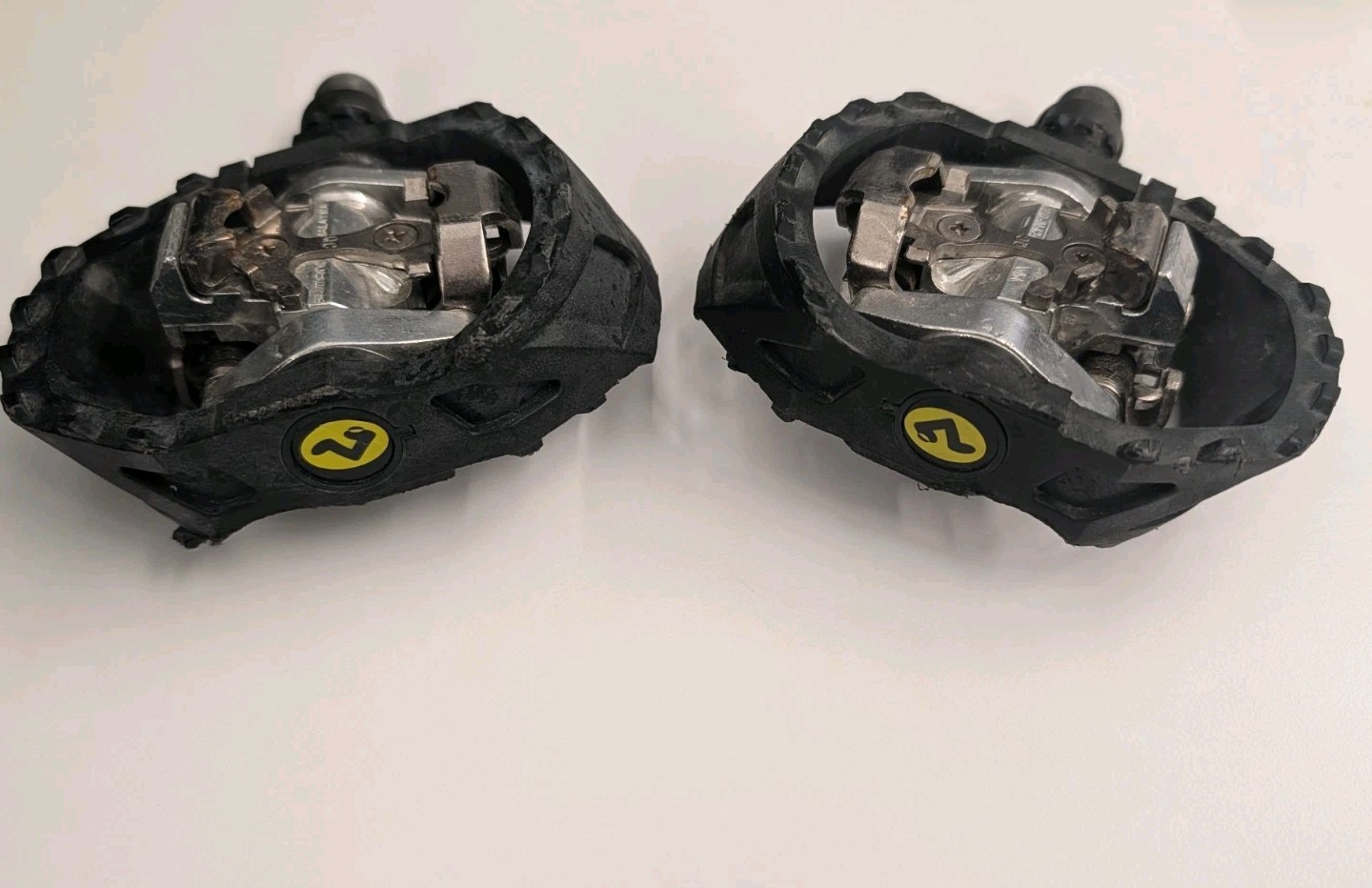 Shimano PD-M424 Clipless Pedals 9/16″ SPD C3