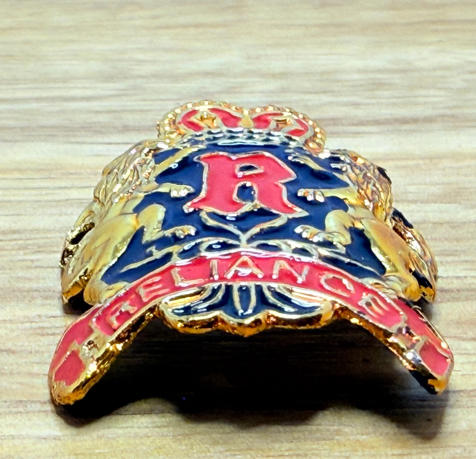 Reliance – Chromed highlight, Red & Black background Head badge – old school bmx