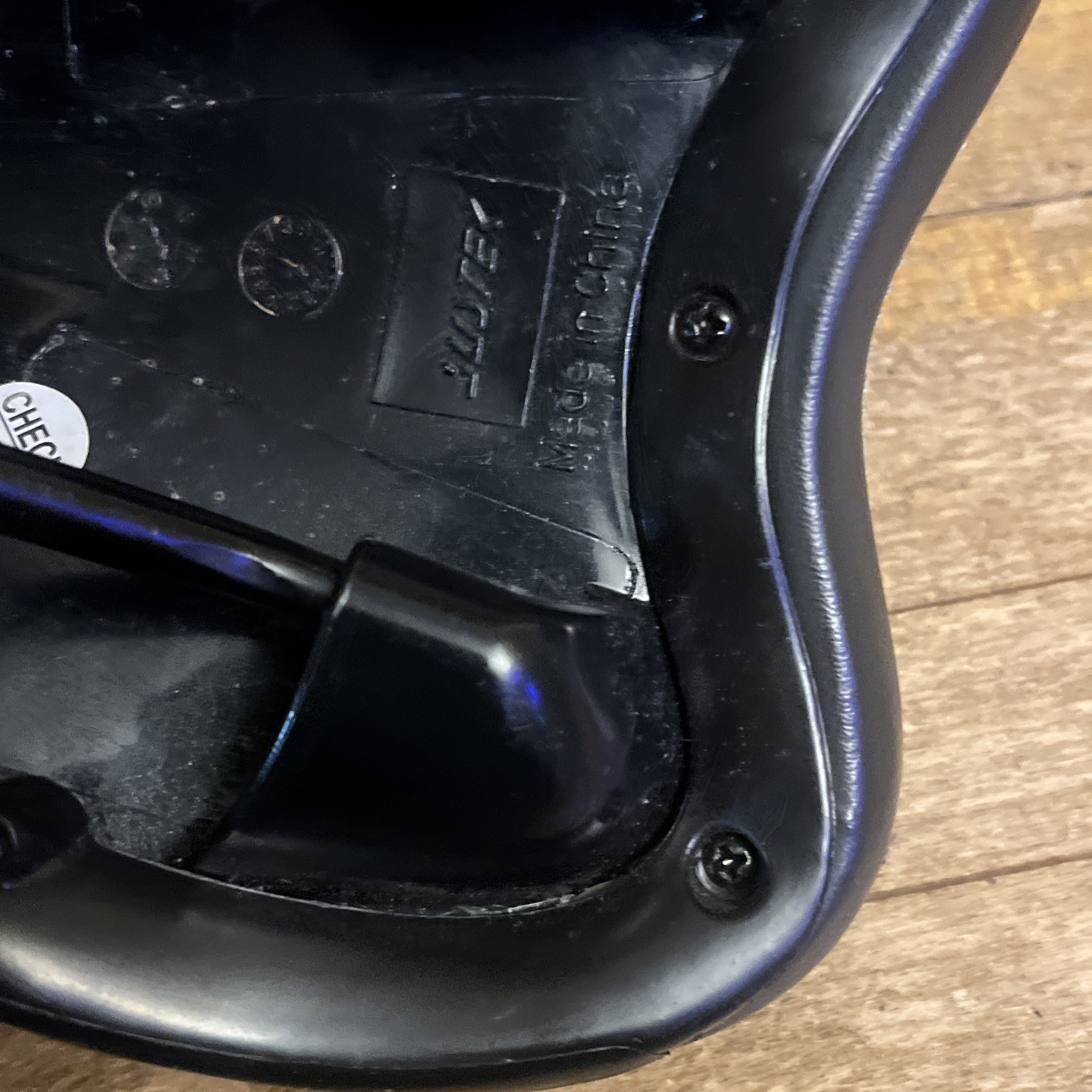 Crucial Bike Saddle 270 mm Length 145 mm Width Bike Saddle Made In China