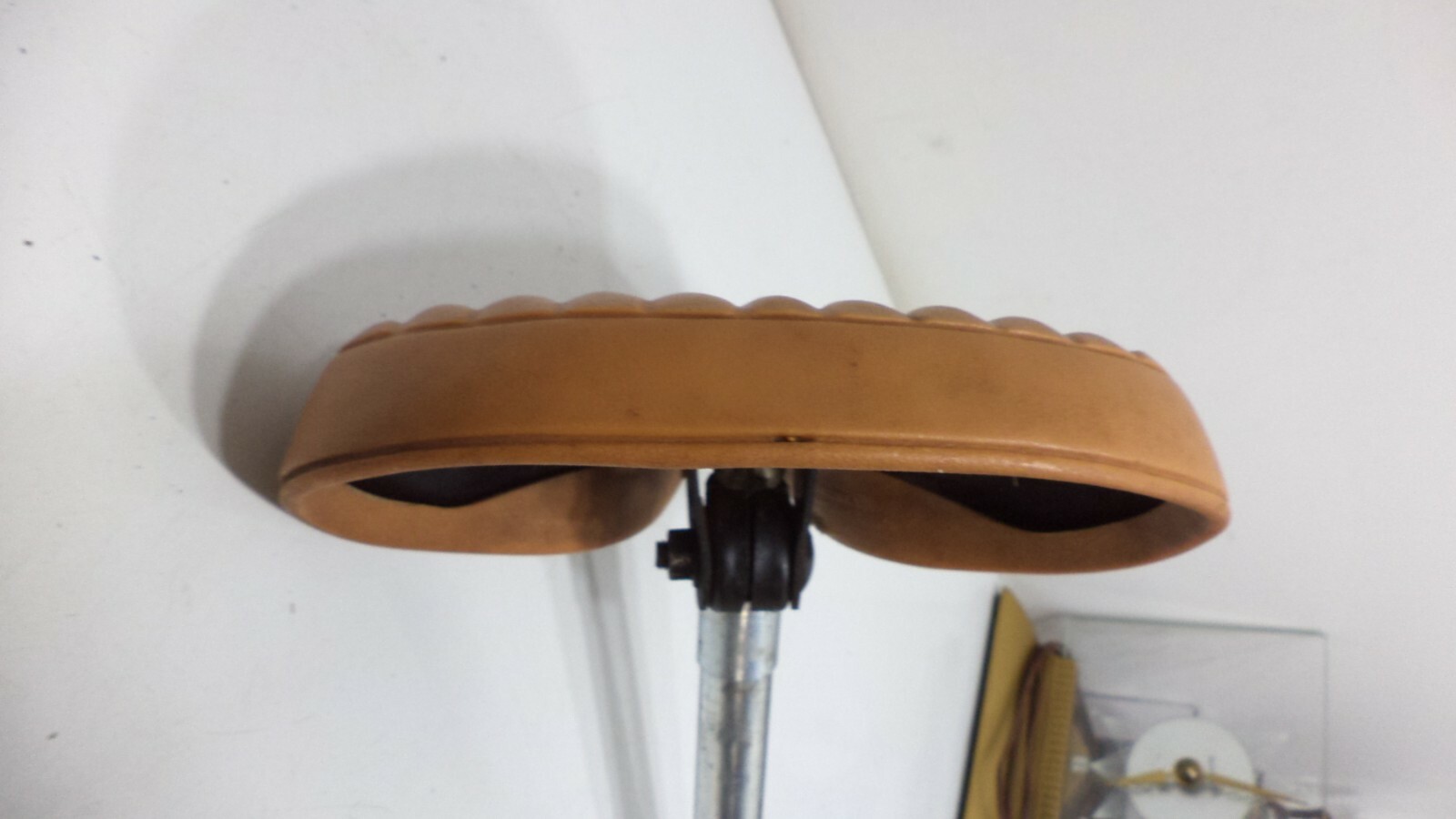 Vintage Troxel Saddle Bicycle Seat Bike Post Clamp Used Brown Beige Mens Vinyl