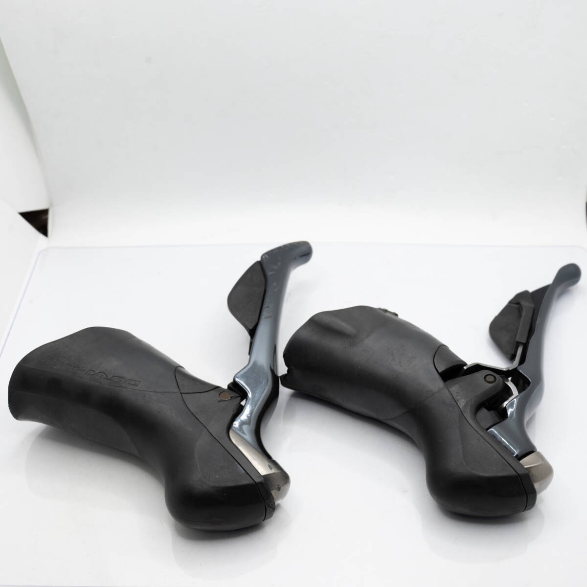 Shimano DURA-ACE ST-9001 STI Shifter Brake Lever Set 2×11 Speed Road Bike