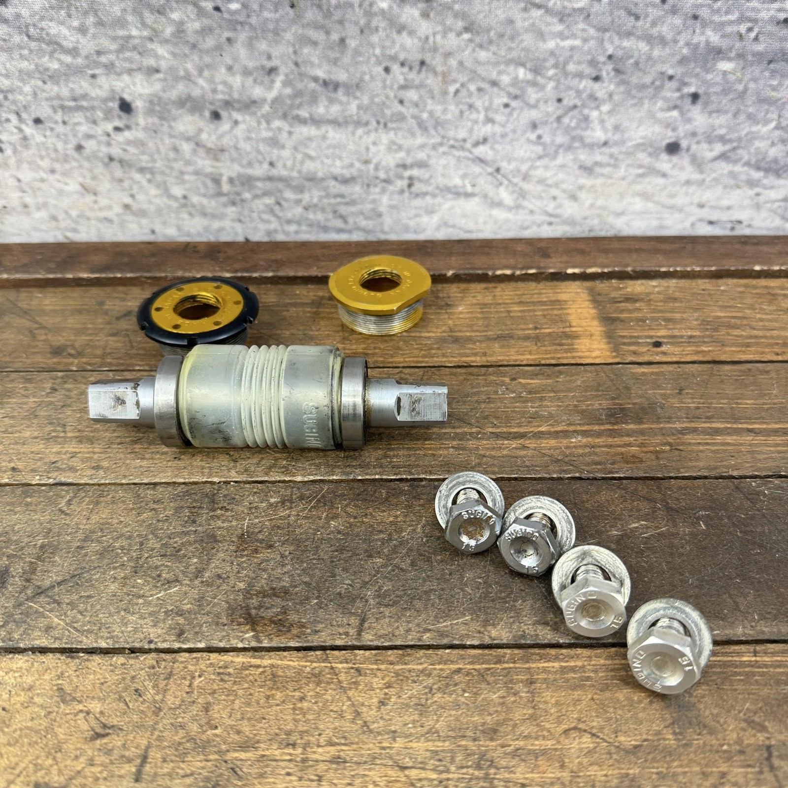 Vintage Sugino 15 Bottom Bracket Gold Alloy Cups Sealed Bearing English 68mm BSA
