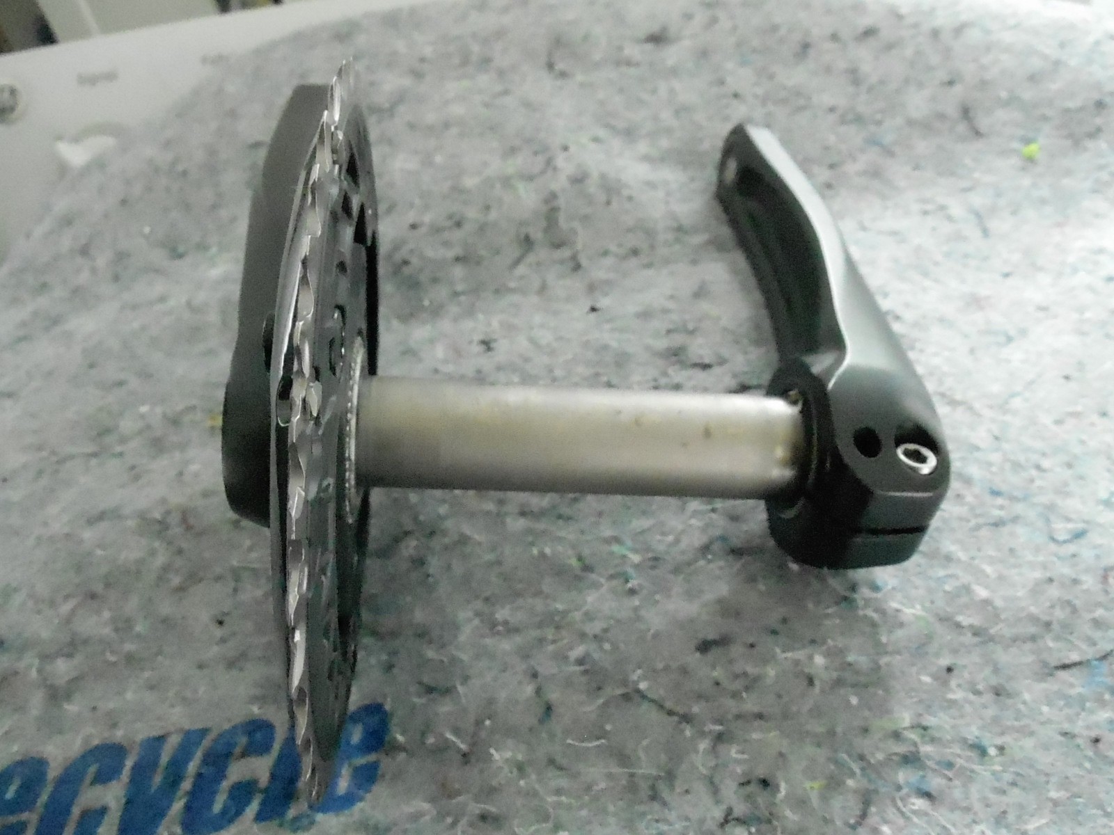 Shimano 1x 175mm Crankset with 36t Chainring FC-MT500